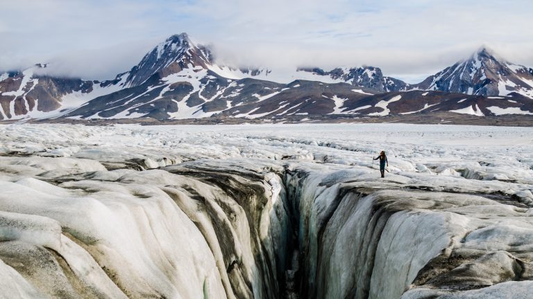 Simon Kelly awarded a prestigious second clasp for his Polar Medal
